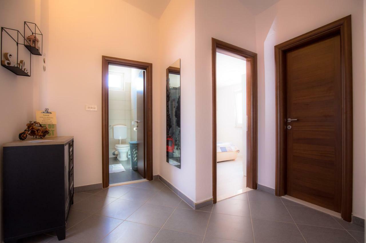 Apartman Marko Primosten Exterior photo